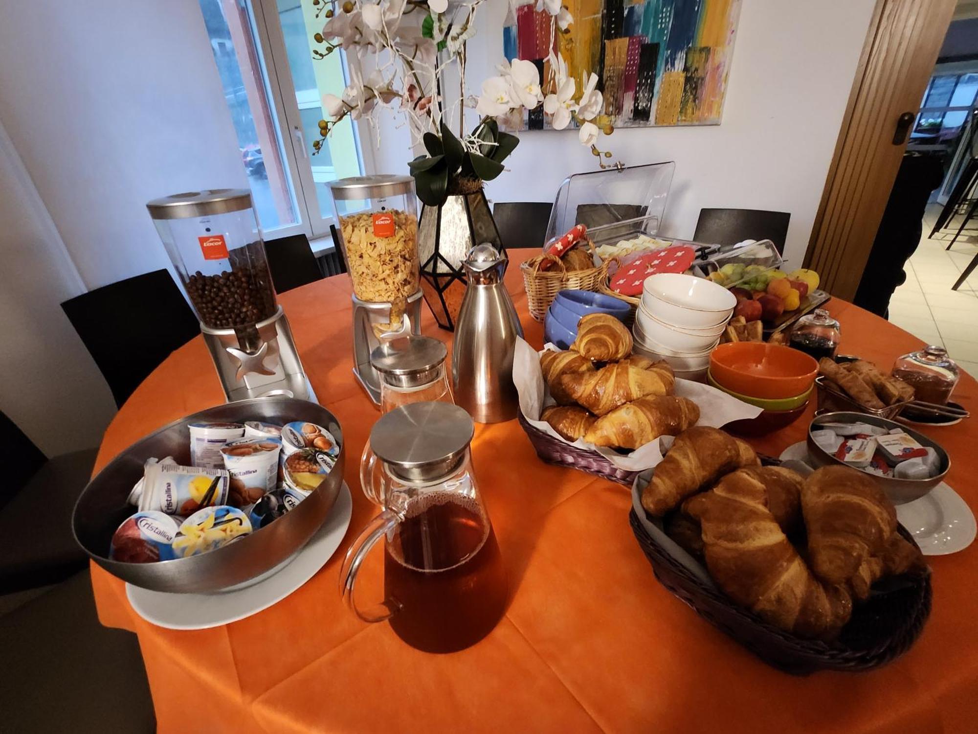 Hotel Ristorante Camoghe Isone Bagian luar foto